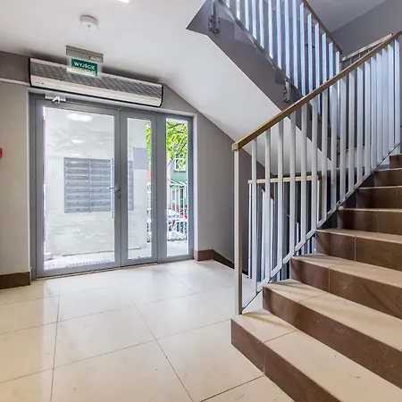 Brown Deluxe Wroclaw